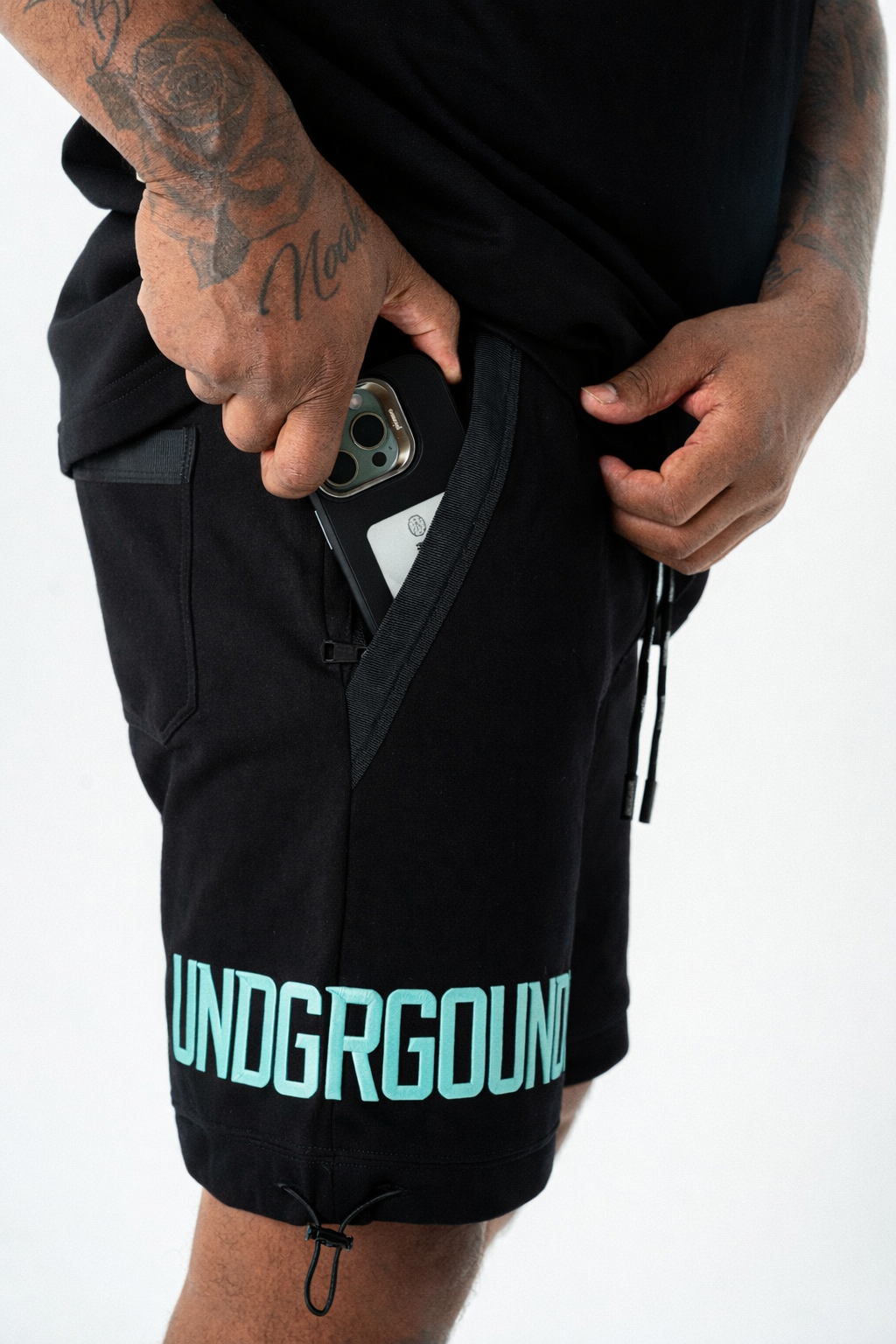EMPIRE SHORTS- (BLACK/TIFFANY)