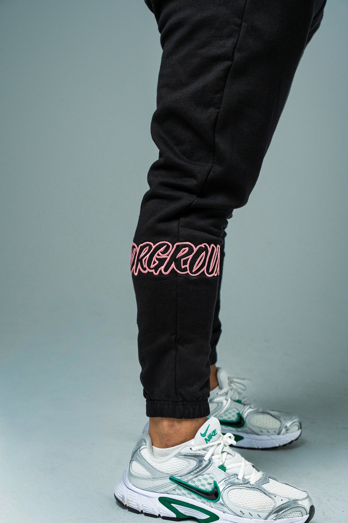 HYPE TRACKPANTS BLACK/ROSE