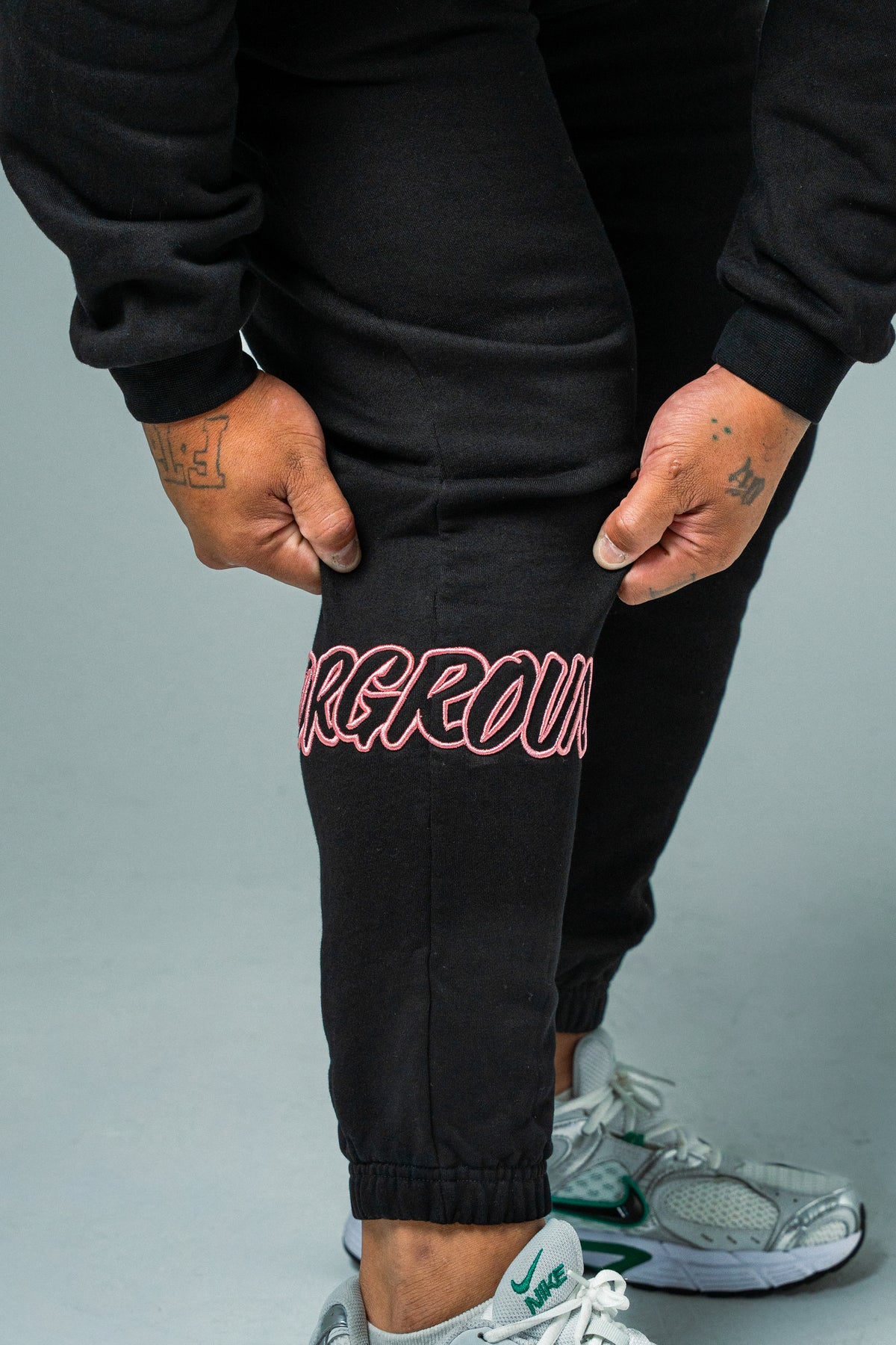 HYPE TRACKPANTS BLACK/ROSE