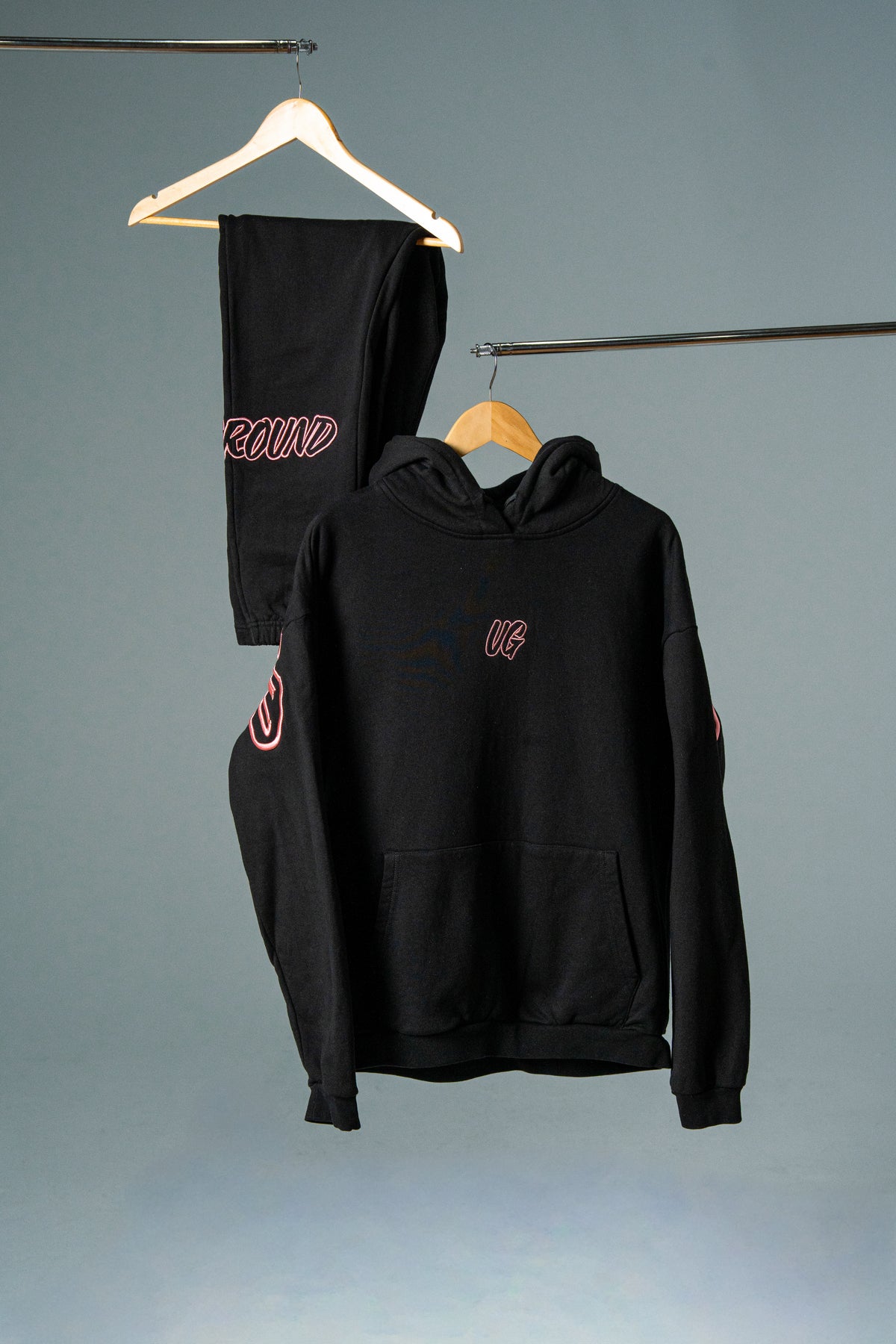 HYPE TRACKPANTS BLACK/ROSE