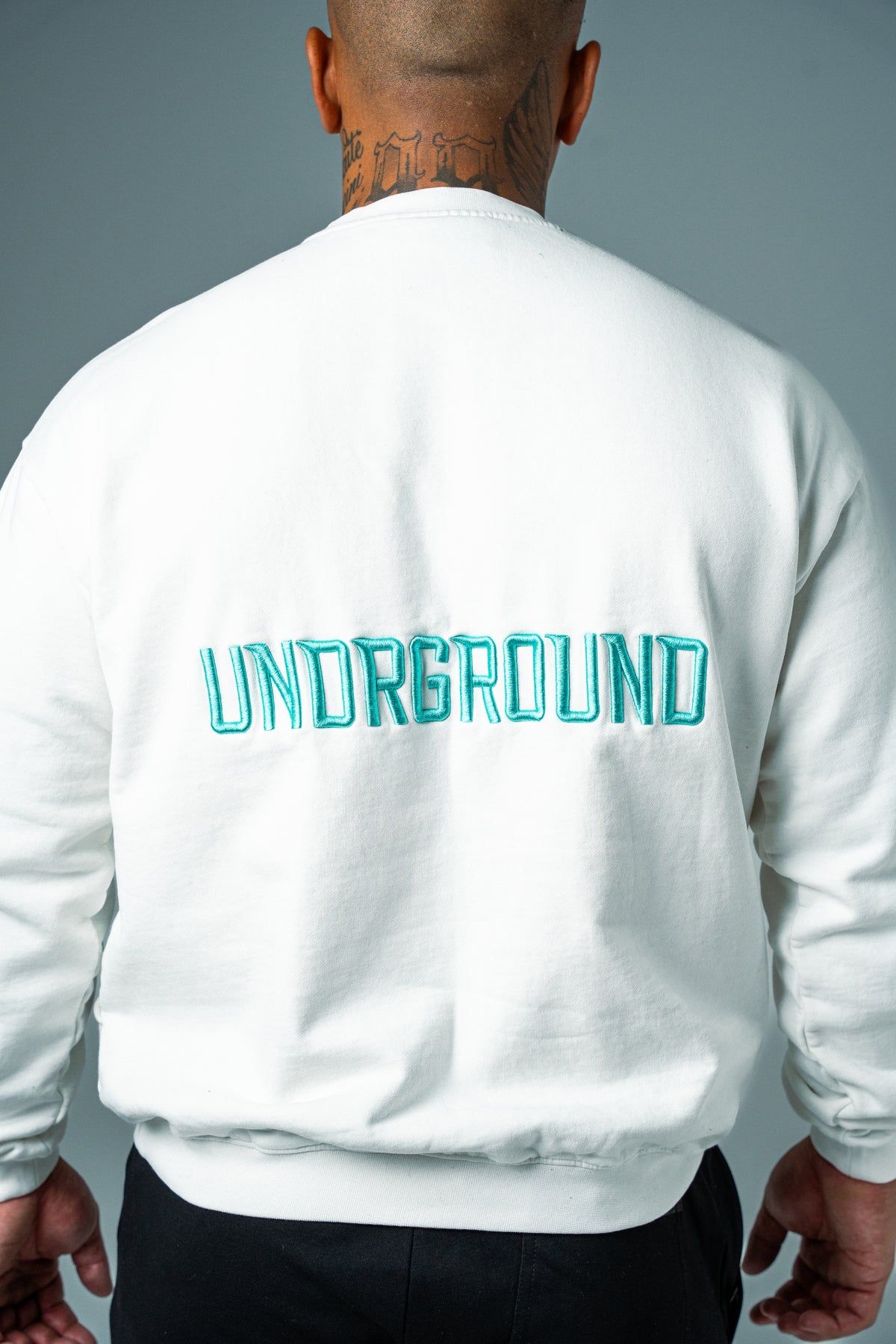 RELAXED FIT CREW (WHITE/TIFFANY)
