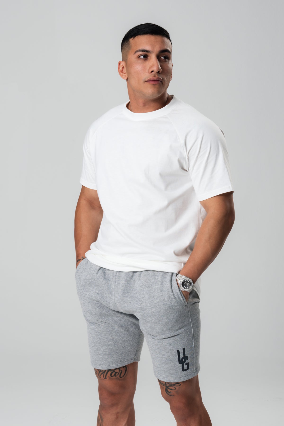 White Straight Tee x Reflective Print
