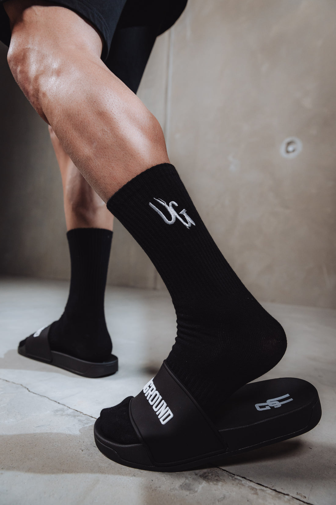 Black UG Logo Mid Socks
