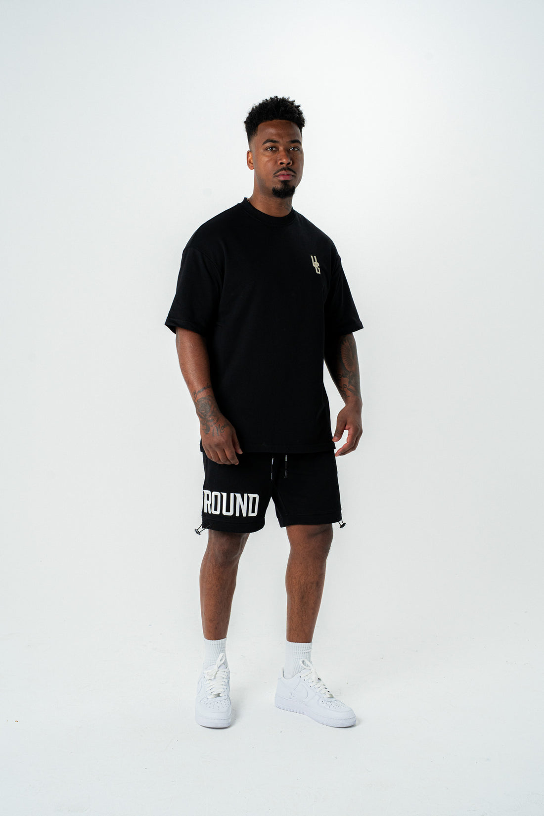 EMPIRE STREET TEE BLACK/GOLD