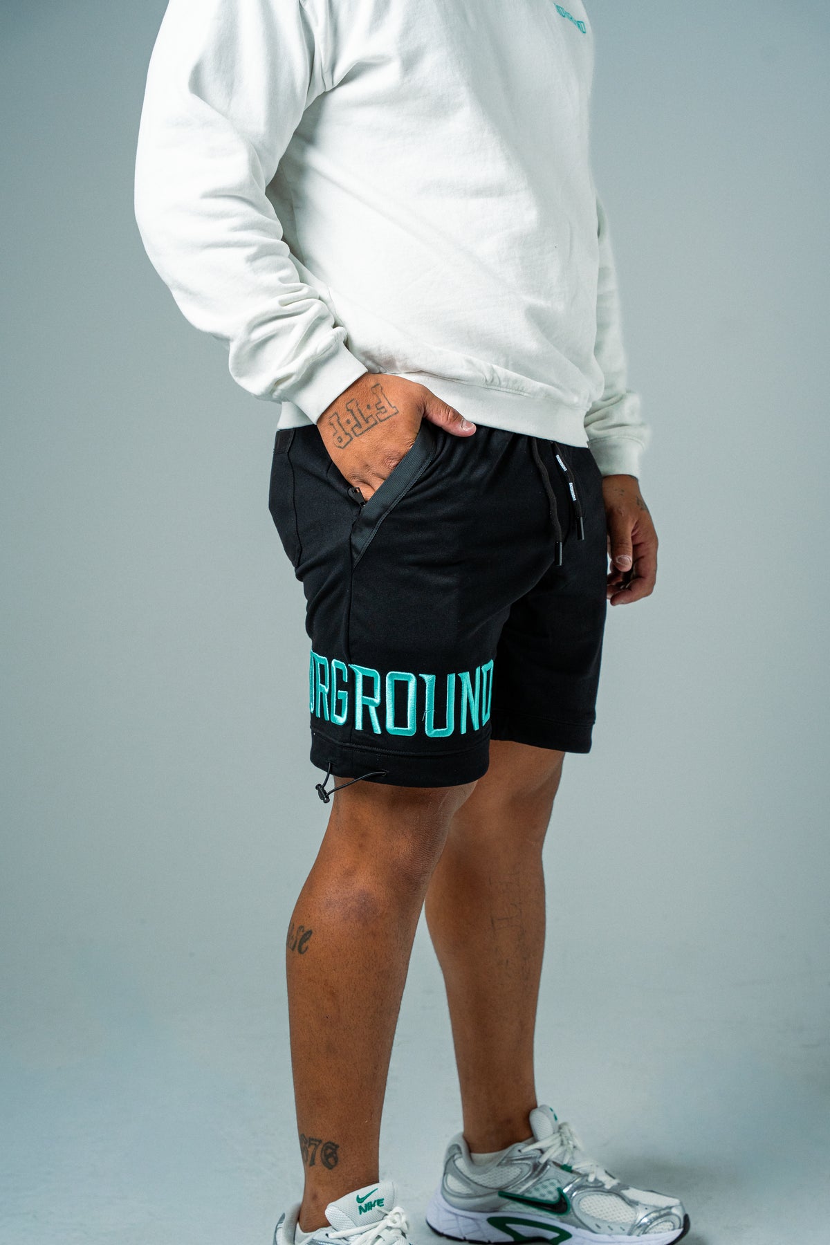 RELAXED FIT CREW (WHITE/TIFFANY)