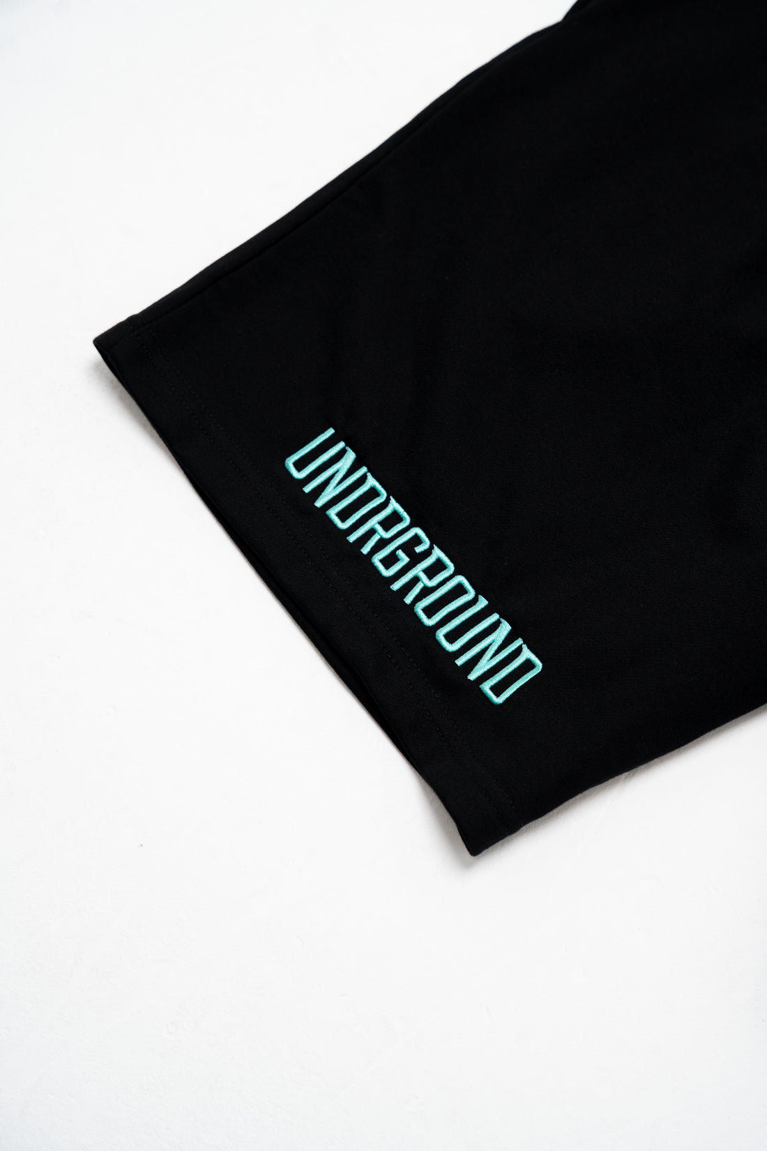 OMERTA SHORTS - TIFFANY