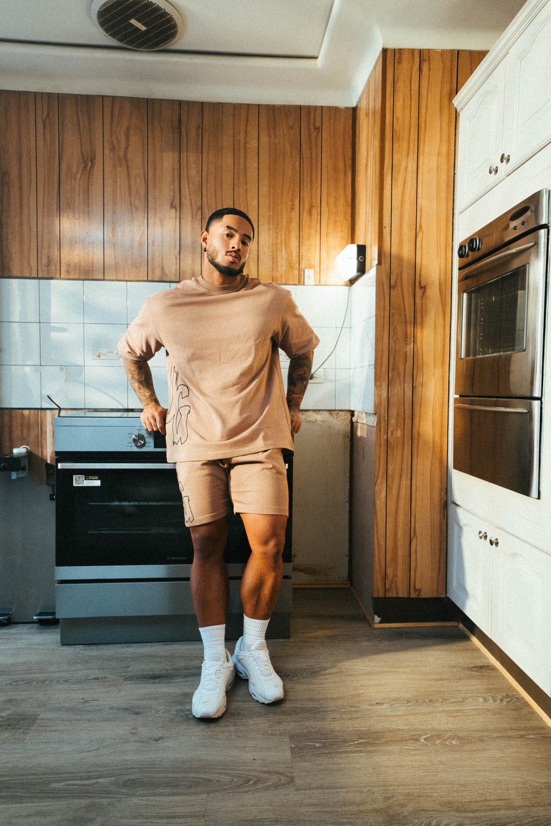 OMERTA TEE - ESPRESSO