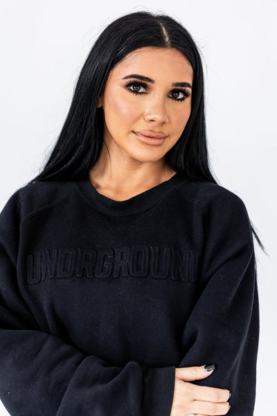 BLACK EMBOSSED CREW NECK